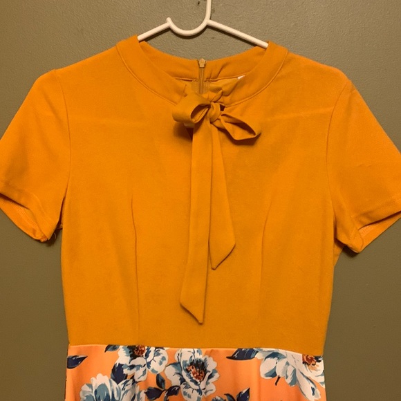 Floral Dress - Picture 2 of 5